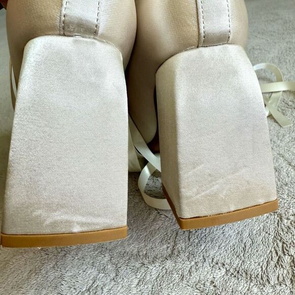 NWOT Cider Ballet Satin Bow Mary Jane Heels - Picture 7 of 16